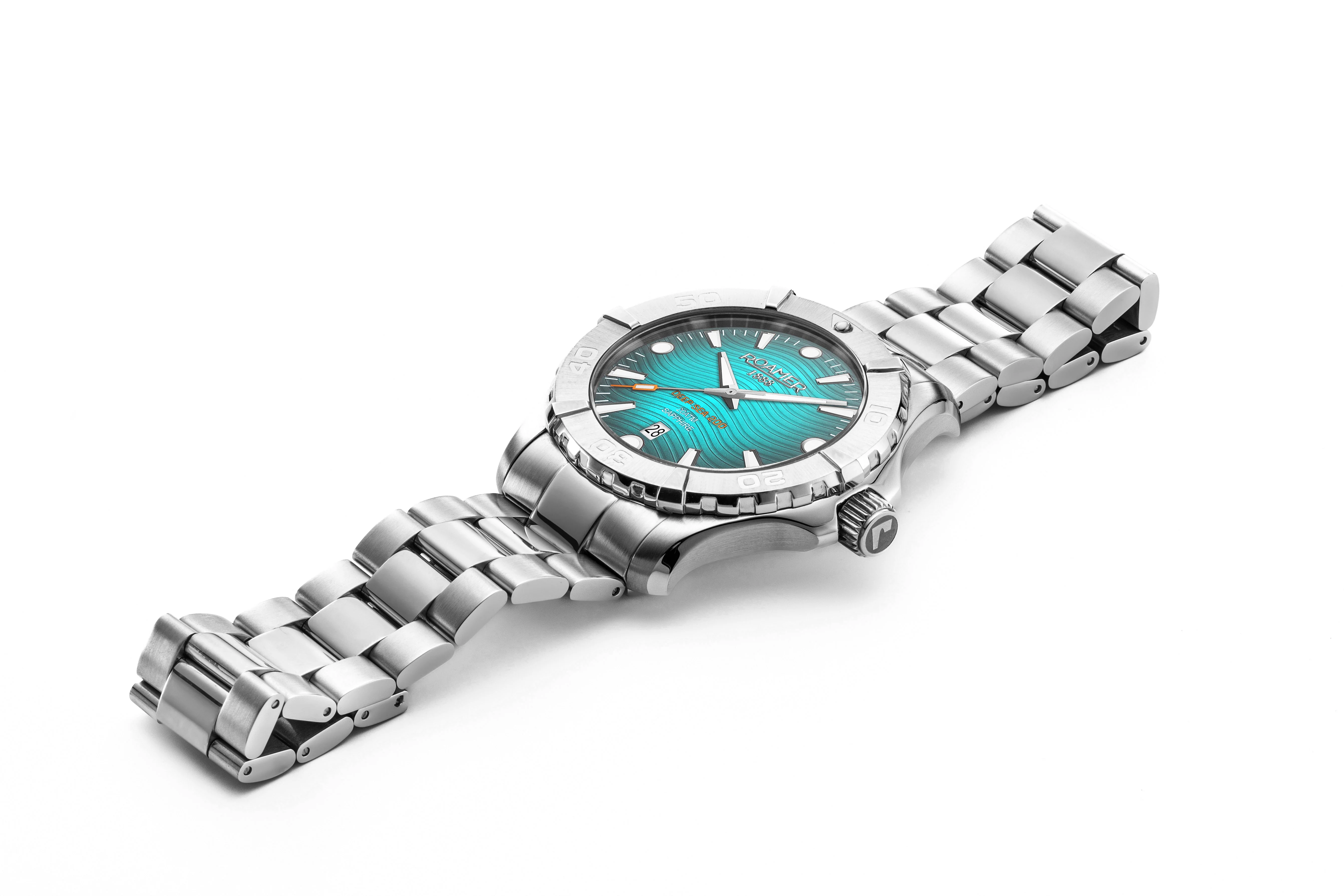 Deep Sea 200 43 mm Quartz Three-Hand Date Sky Blue Pattern Dial Silver Bracelet Sapphire glass Stainless Steel swiss watch - Image 3