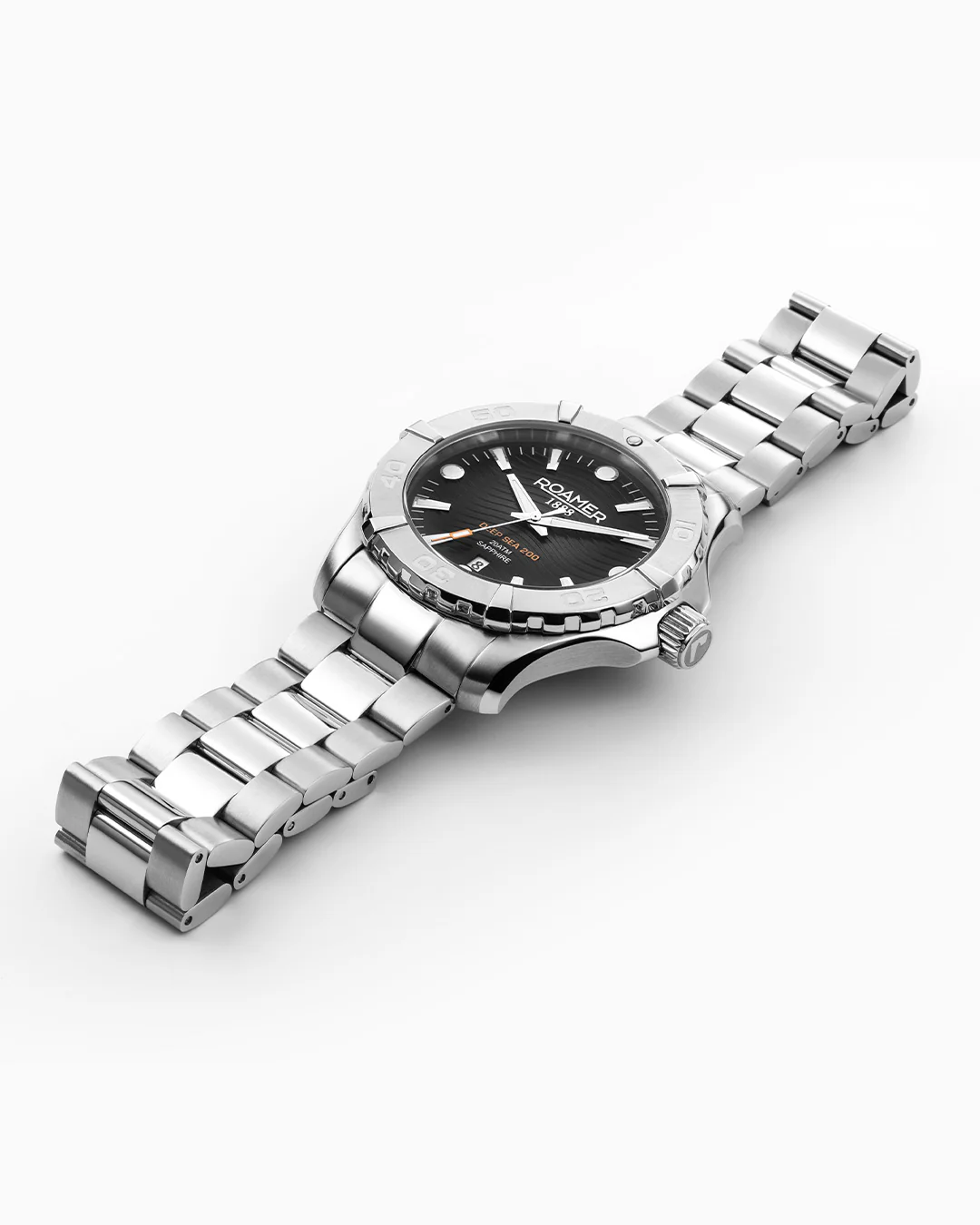 Deep Sea 200 43mm Quartz Three-Hand Date Black Dial Silver Bracelet Sapphire glass Stainless Steel swiss watch - Image 3