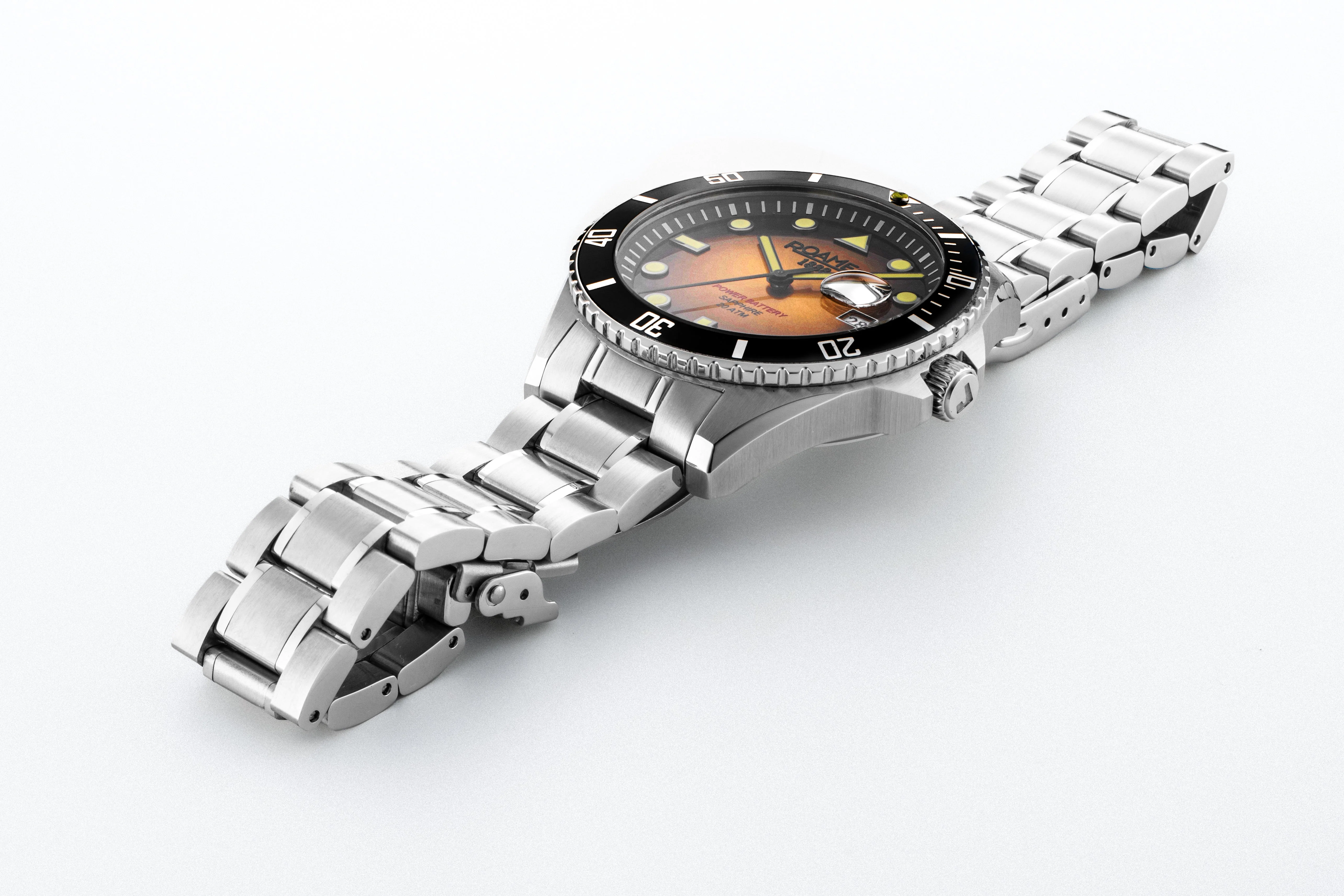 Pro Diver 200 43mm Quartz Three-Hand Date Yellow Gradient Dial Silver Bracelet Sapphire glass Stainless Steel swiss watch - Image 3