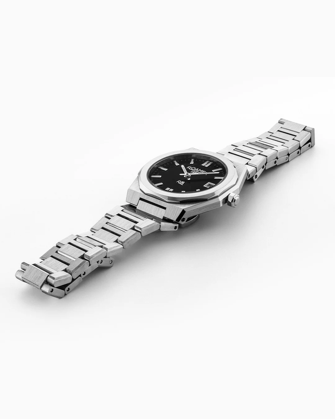 R8 Ladies 32.5mm Quartz Two-Hand Date Black Sunray Dial Silver Bracelet Sapphire glass Stainless Steel swiss watch - Image 3